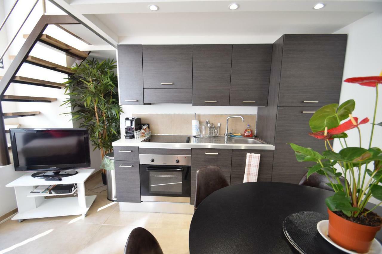 Perla Duplex - No Better Location In Ницца Экстерьер фото